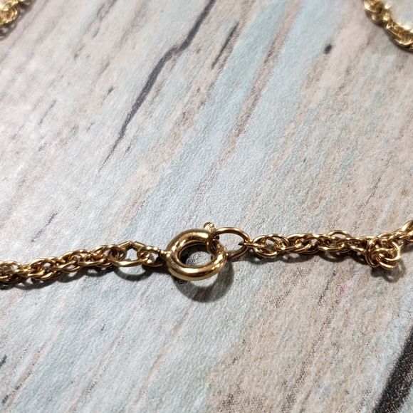 Marathon 12k GF Flower  Locket - Picture 13 of 16